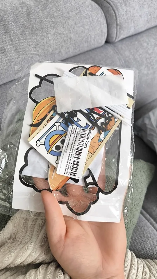 Foto de un comprador: Banderas de One Piece para pastel, set de 7 piezas