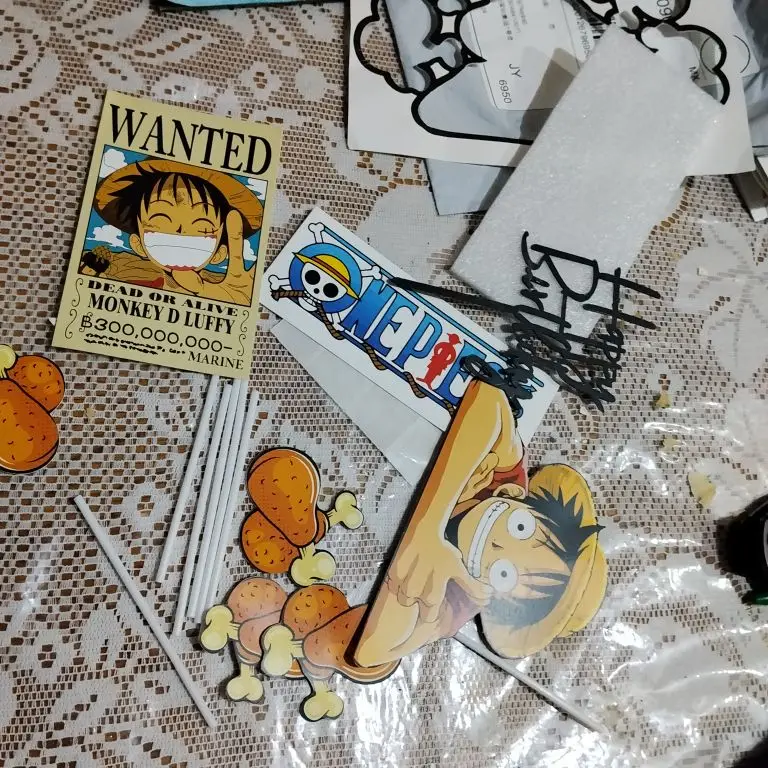 Foto de un comprador: Banderas de One Piece para pastel, set de 7 piezas