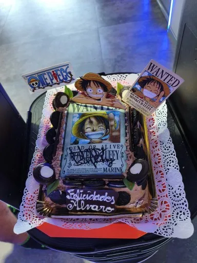 Foto de un comprador: Banderas de One Piece para pastel, set de 7 piezas