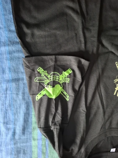 Foto de un comprador: Playera gráfica de algodón One Piece Luffy y Zoro, holgada