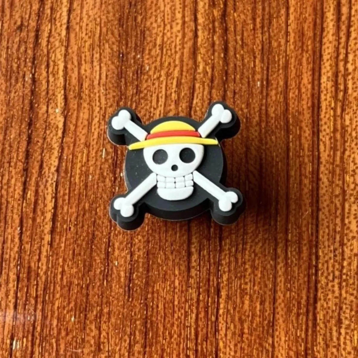 Dijes de One Piece para zapatos con Luffy, Chopper y Nika – diseño i
