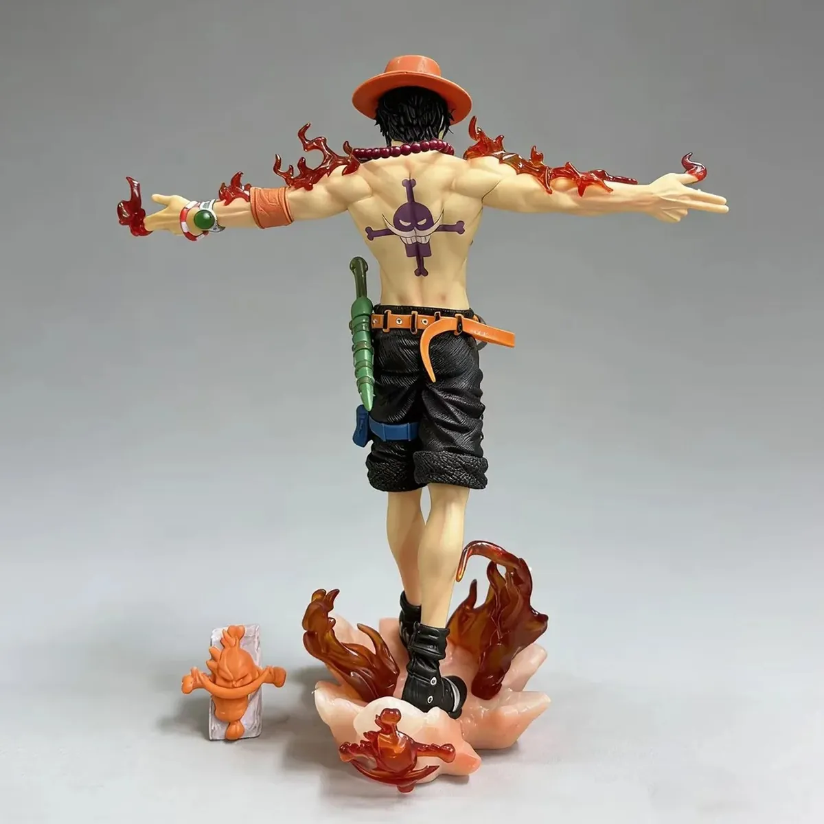 Figura de Ace de One Piece de 28 cm, escala 1/6, con base – vue 4
