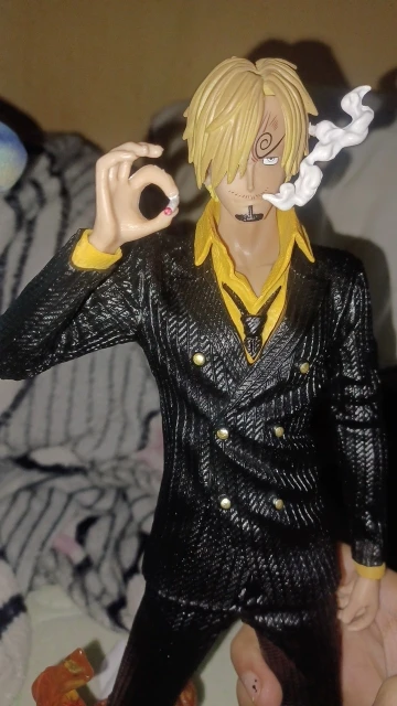 Foto de un comprador: Figura de Sanji de acción en PVC, 32 cm en blanco o negro