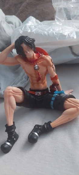 Foto de un comprador: Figura de Ace de One Piece de 12 cm en PVC, con o sin caja
