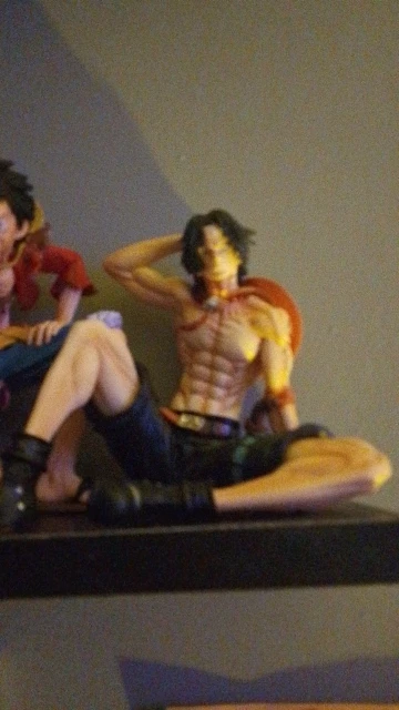 Foto de un comprador: Figura de Ace de One Piece de 12 cm en PVC, con o sin caja