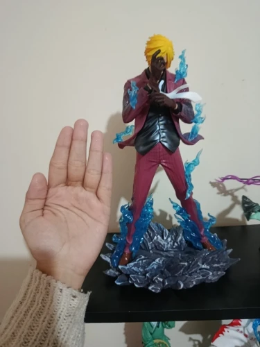 Foto de un comprador: Figura de Sanji de PVC de 24 cm, adorno de escritorio One Piece