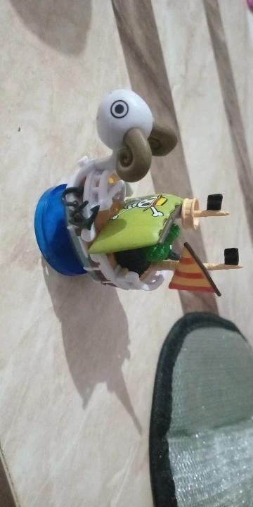 Foto de un comprador: Figura de One Piece chibi: barco Thousand Sunny o Going Merry 7 cm