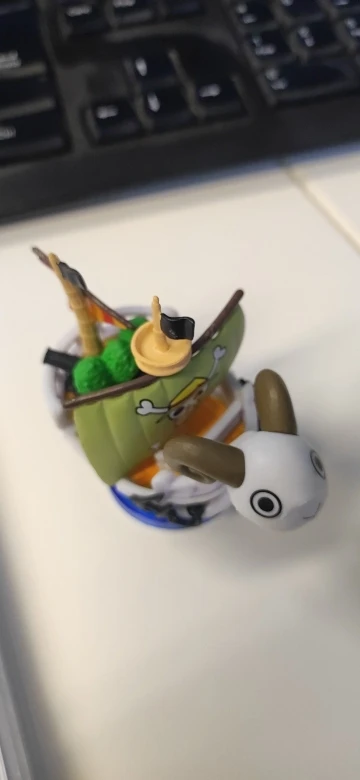 Foto de un comprador: Figura de One Piece chibi: barco Thousand Sunny o Going Merry 7 cm