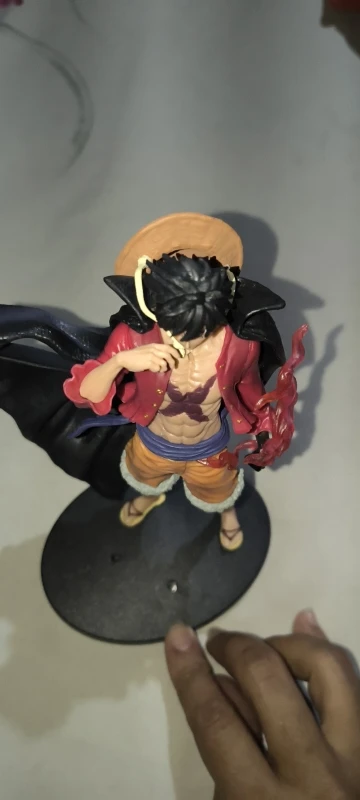 Foto de un comprador: Figura de Luffy de One Piece, muñeco de acción para exhibir