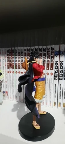 Foto de un comprador: Figura de Luffy de One Piece, muñeco de acción para exhibir