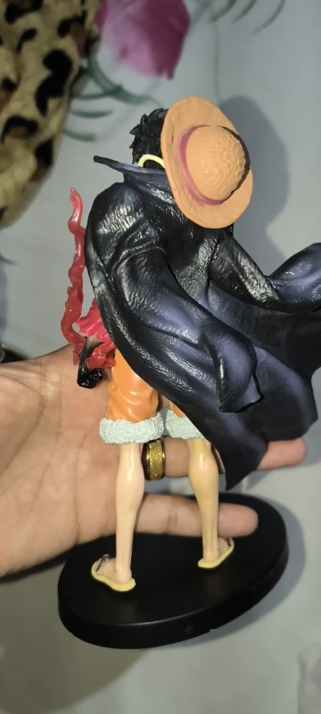 Foto de un comprador: Figura de Luffy de One Piece, muñeco de acción para exhibir