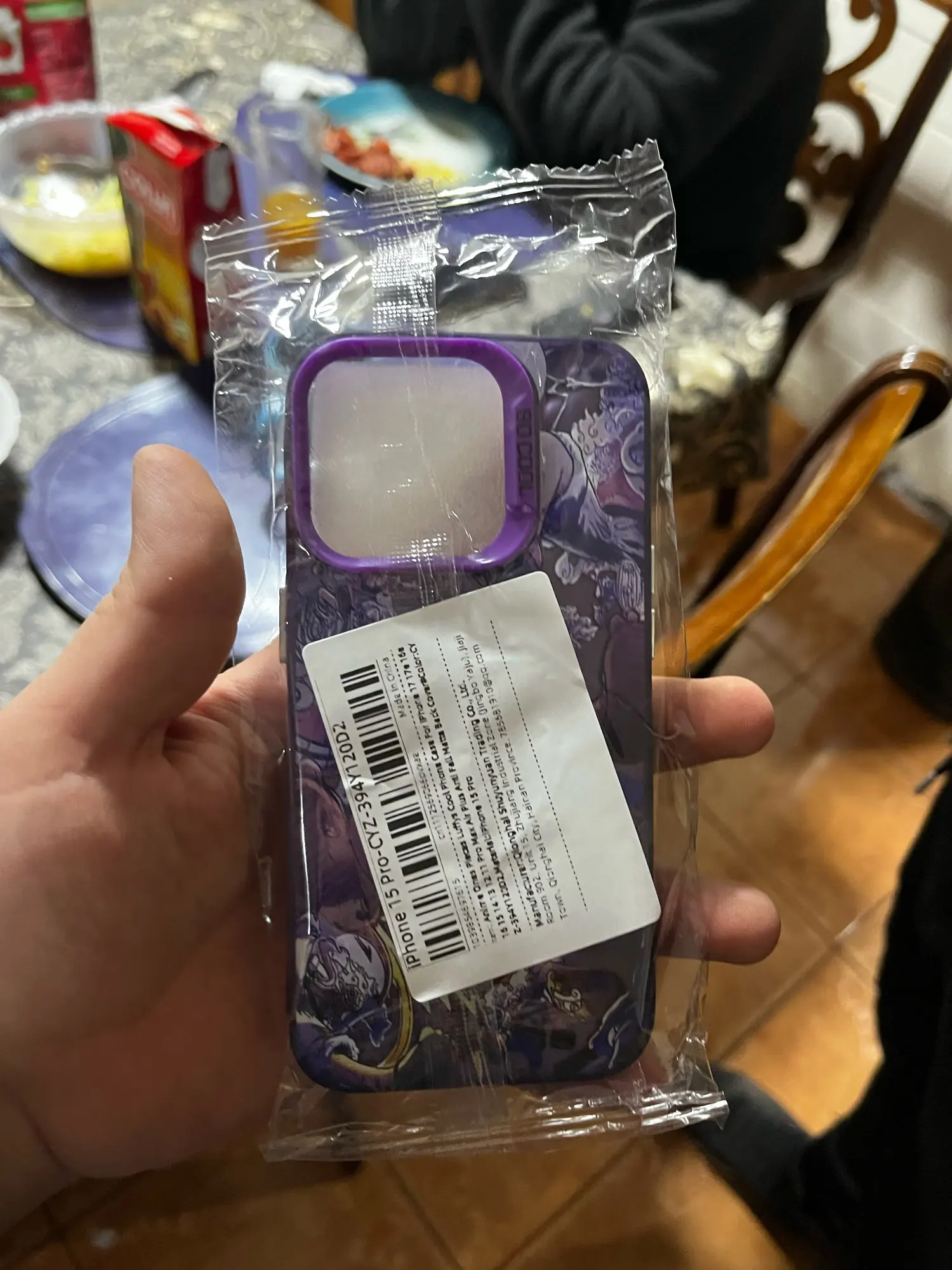 Foto de un comprador: Funda de teléfono con diseño de anime One Piece, trasera mate
