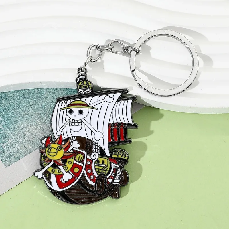 Llavero de metal de One Piece con Luffy, Ace y Law – Resistente y con buenas valoraciones