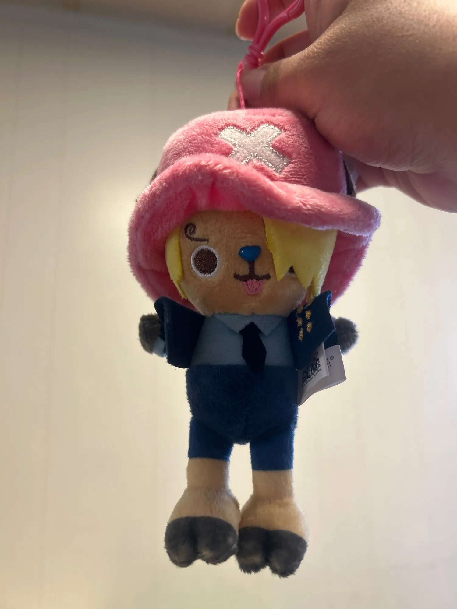 Foto de un comprador: Peluche llavero de One Piece: Luffy, Chopper y Sabo de 10-14 cm