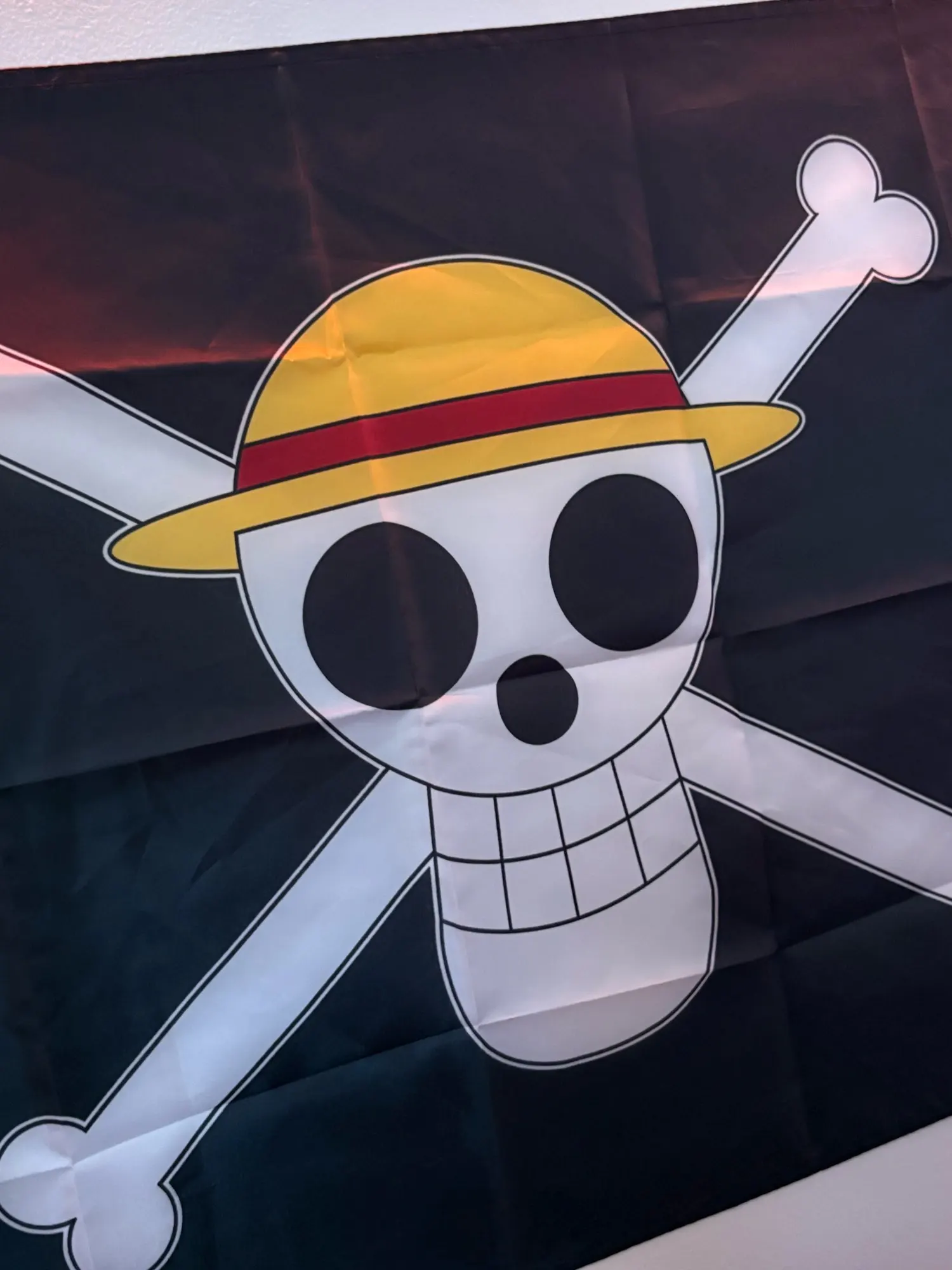 Foto de un comprador: Banderas de One Piece: pancarta decorativa de pared 60 × 90 cm