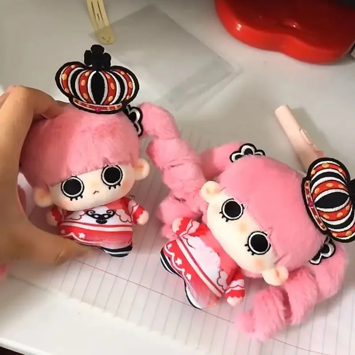 Peluche de Perona de One Piece de 10 cm, suave y coleccionable – vue 3