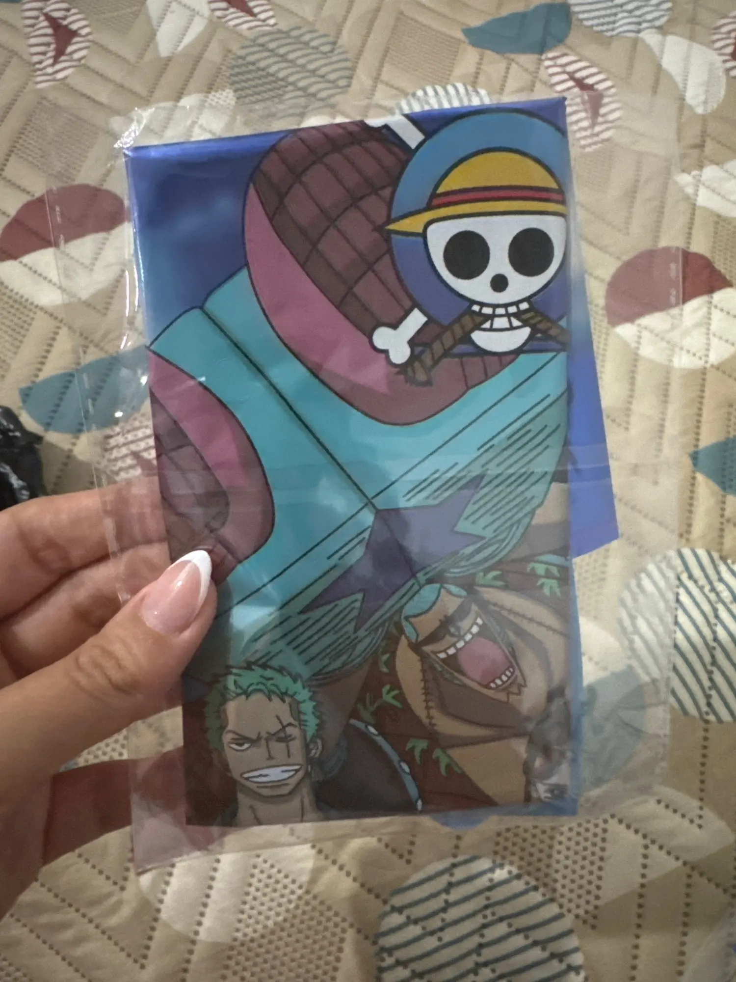 Foto de un comprador: Globos de One Piece y vajilla de fiesta: platos, vasos y banner