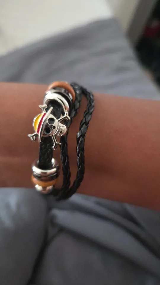 Foto de un comprador: Disfraz de Luffy: pulsera de piel sintética con broches
