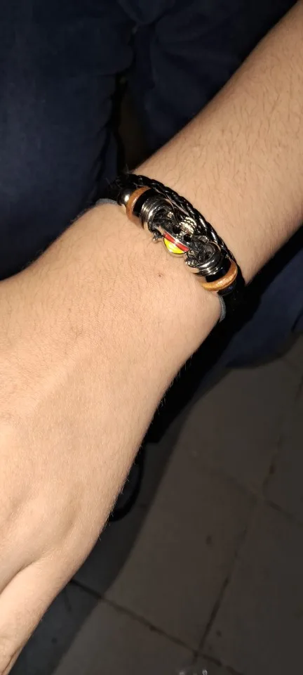 Foto de un comprador: Disfraz de Luffy: pulsera de piel sintética con broches