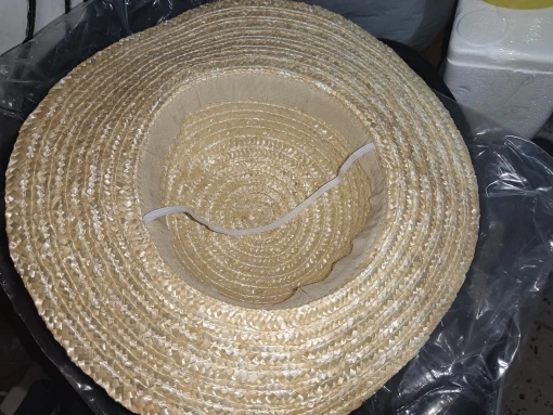 Foto de un comprador: Sombrero de paja de Luffy para cosplay con barboquejo elástico