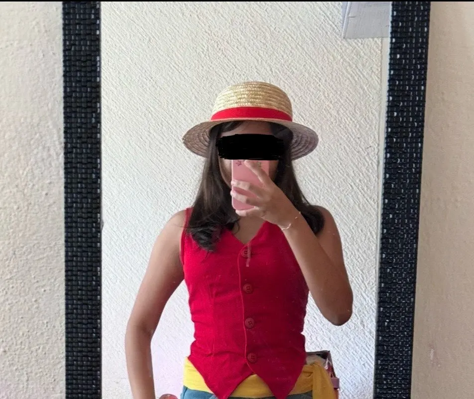 Foto de un comprador: Sombrero de paja de Luffy para cosplay con barboquejo elástico