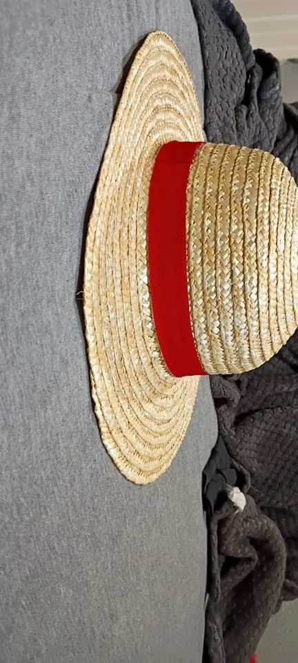 Foto de un comprador: Sombrero de paja de Luffy para cosplay con barboquejo elástico