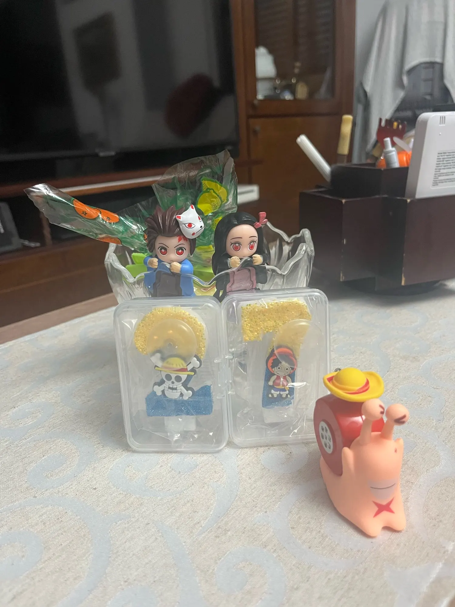 Foto de un comprador: Velas de One Piece con números del 0 al 9 y Luffy